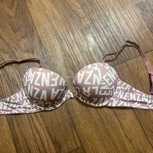 Gently used a few times. 32C La Senza Remix Push Up